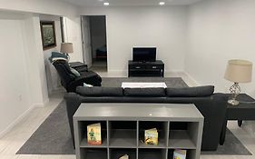 2 Bedroom Apartment- Close To Hershey Park, Hollywood Casino And Downtown Harrisburg